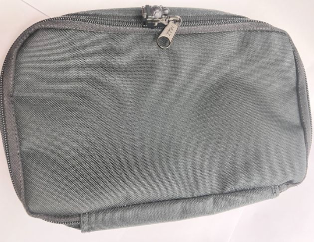Combination lock zipper